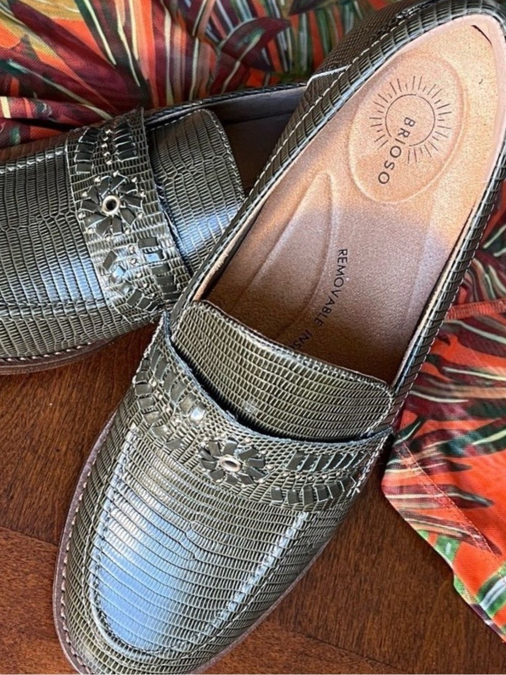 Brioso Comfort Loafer - Frisco - OLIVE - NWOB $120